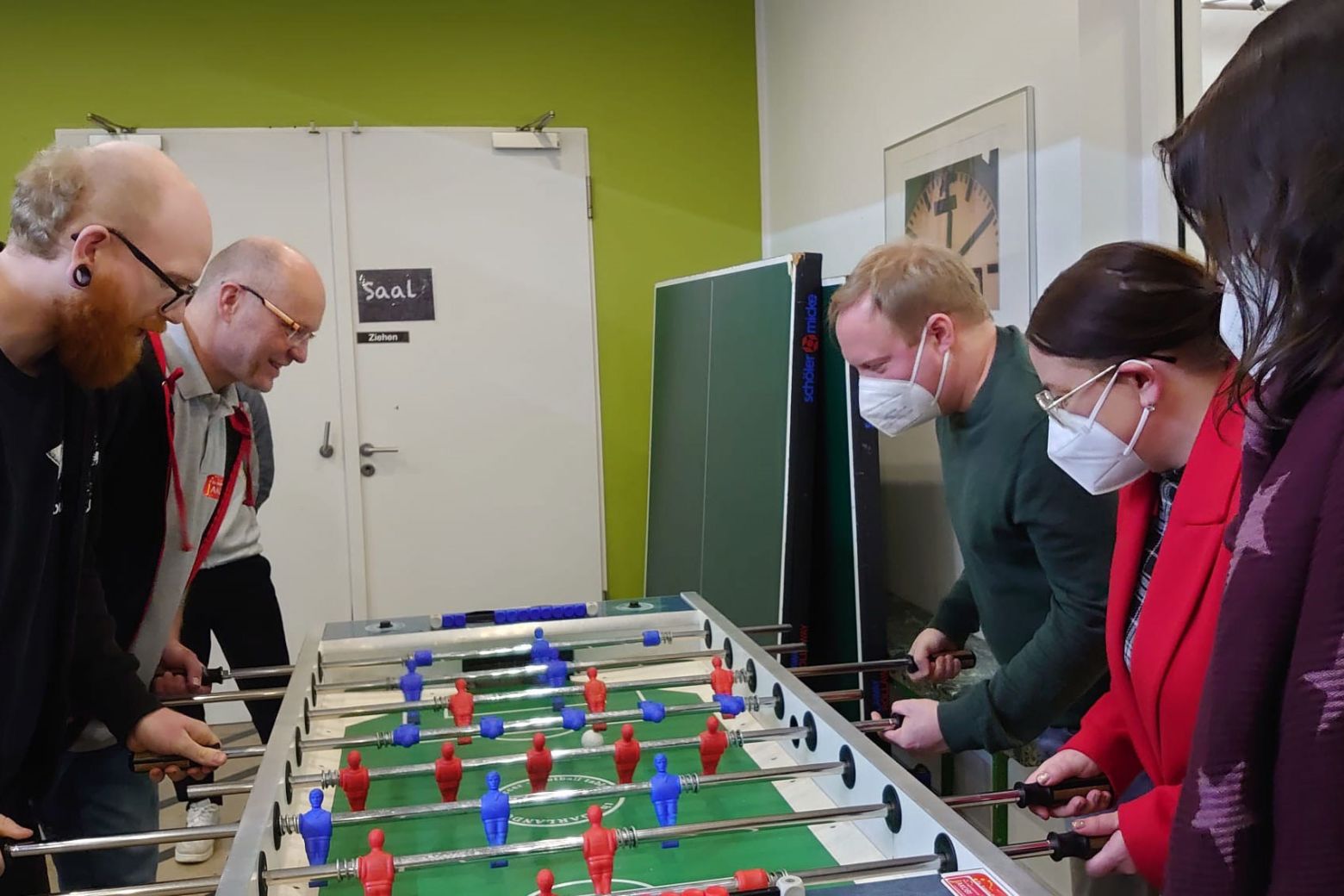 Lahrkamp und Bems besuchen Jugendzentrum Jakobi